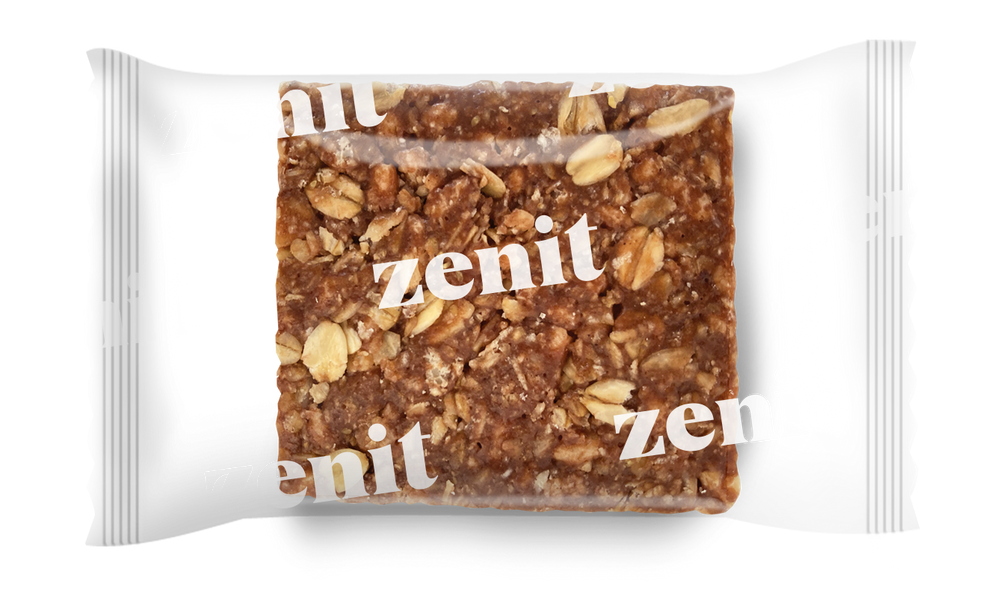 Carré d'énergie chocolat et café protéiné. Un boost de performance avec la caféine qu'il contient. 10 grains de café par portion. Un kit pour surmonter les coups de barres d'après-midi. Performance assurée à vos compétitions ou entraînement. Fait d'avoine biologiques du Québec. De chocolat noir biologique et de café équitable.